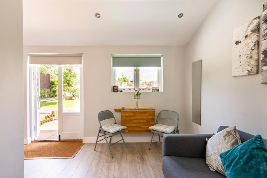 The Summerhouse, Countryside Retreat With Private Hot Tub Bridgnorth Bagian luar foto