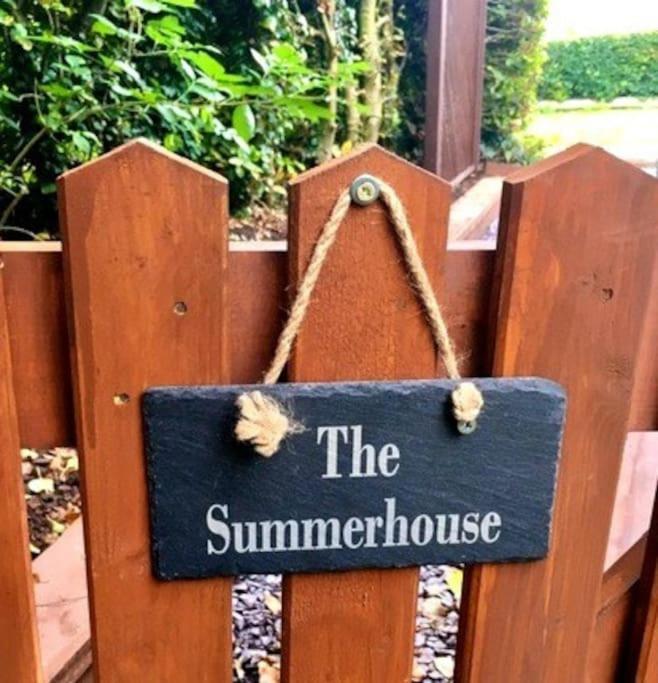 The Summerhouse, Countryside Retreat With Private Hot Tub Bridgnorth Bagian luar foto